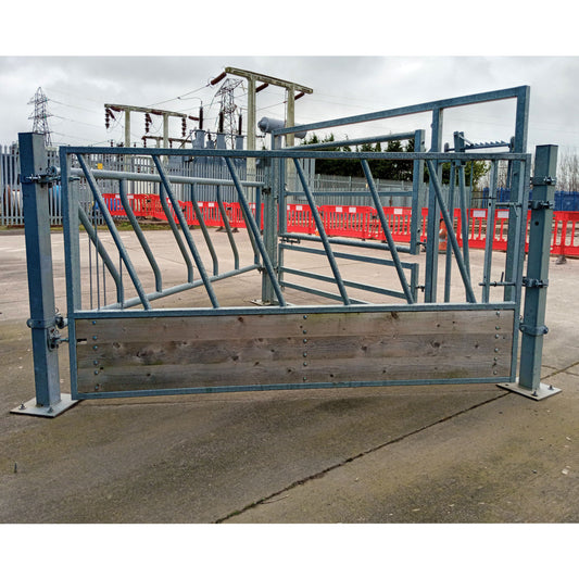 Ex-Display Market Diagonal Feed Barrier Gate Unit with timber base