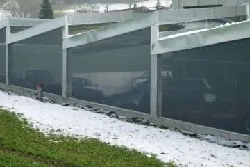 Galebreaker Farmflex used a privacy screens along the side of a commercial carpark